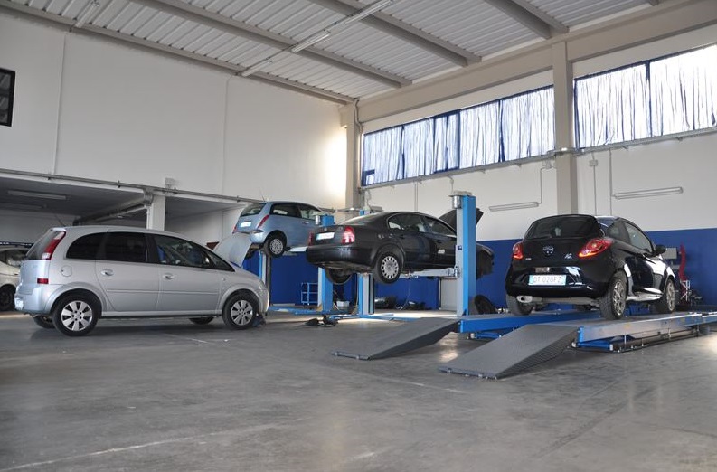 Carrozzeria Arcobaleno - Foto 2